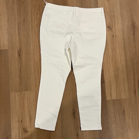 Universal Thread White Jeans Size 16 High Rise Skinny Crop - Picture 6 of 6